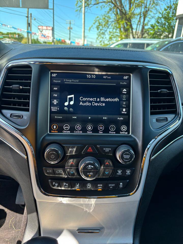 Used 2018 Jeep Grand Cherokee Limited image 13