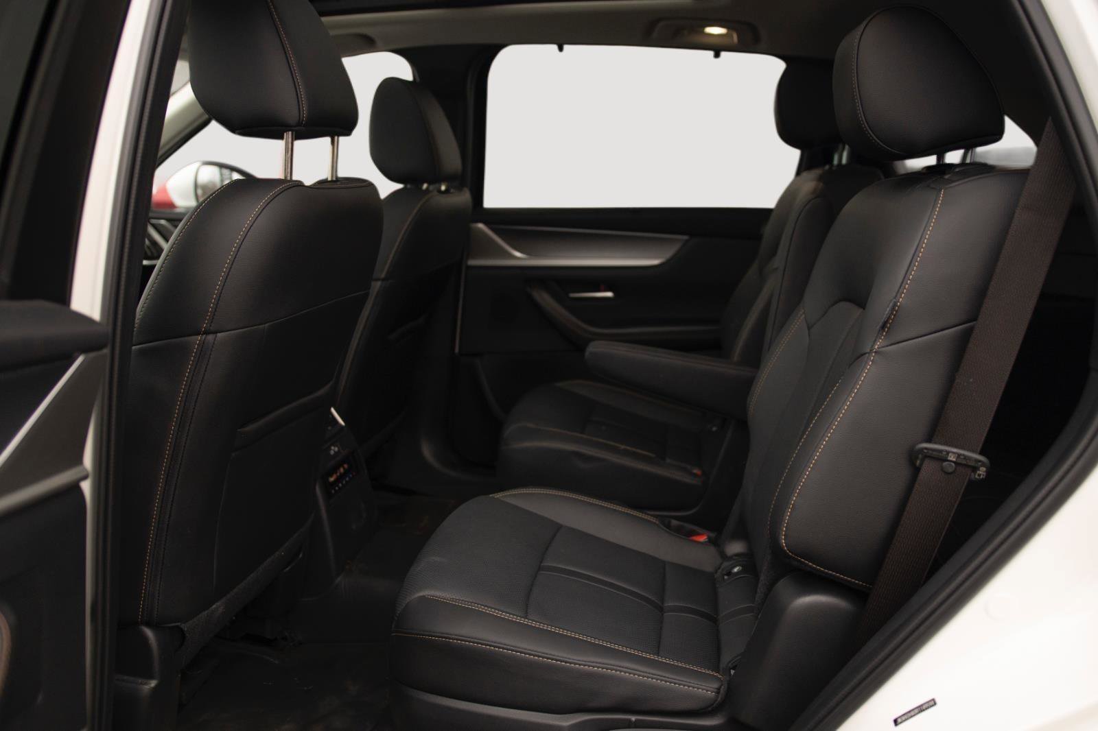 Used 2024 MAZDA CX-90 Plug-In Hybrid w/ Premium Pkg image 12