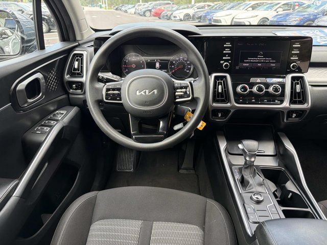 Used 2023 Kia Sorento LX FWD image 22