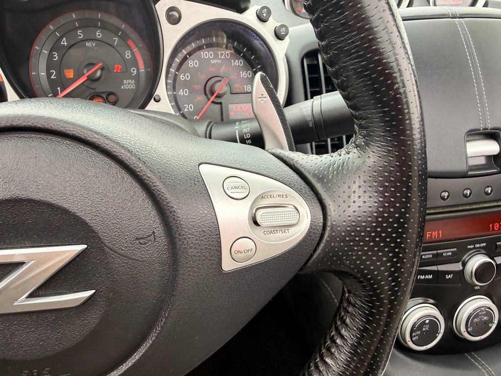 Used 2011 Nissan 370Z Touring RWD image 30