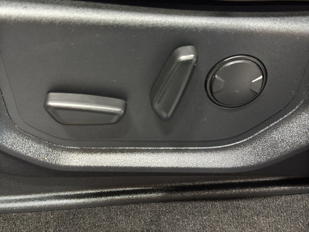 Used 2019 Ford F150 Lariat w/ Equipment Group 502A Luxury image 18