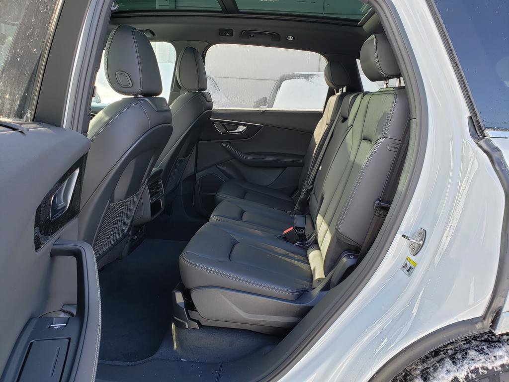 New 2026 Audi Q7 3.0T Premium Plus AWD/4WD image 8