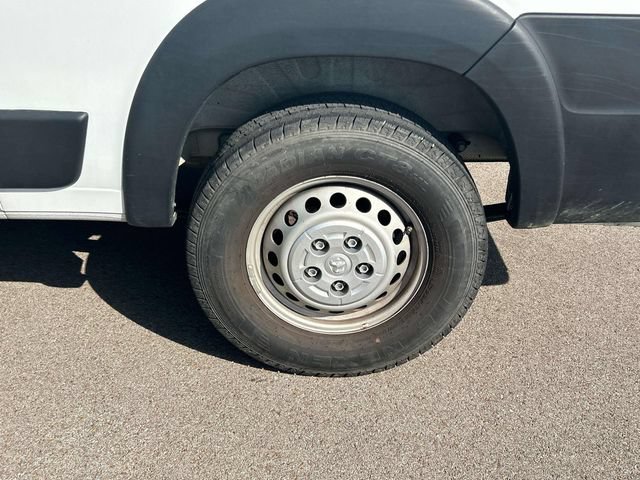 Used 2024 RAM ProMaster 2500 w/ Convenience Group FWD image 11