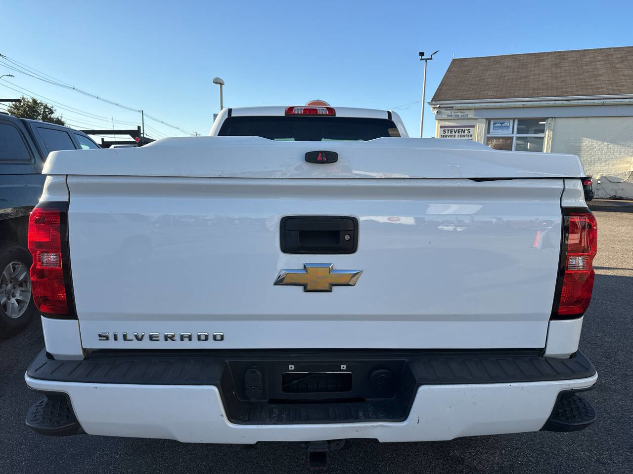 Used 2017 Chevrolet Silverado 1500 Custom w/ Custom Convenience Package image 5