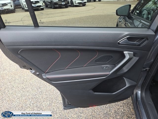 Used 2024 Volkswagen Tiguan Wolfsburg Edition AWD/4WD image 15