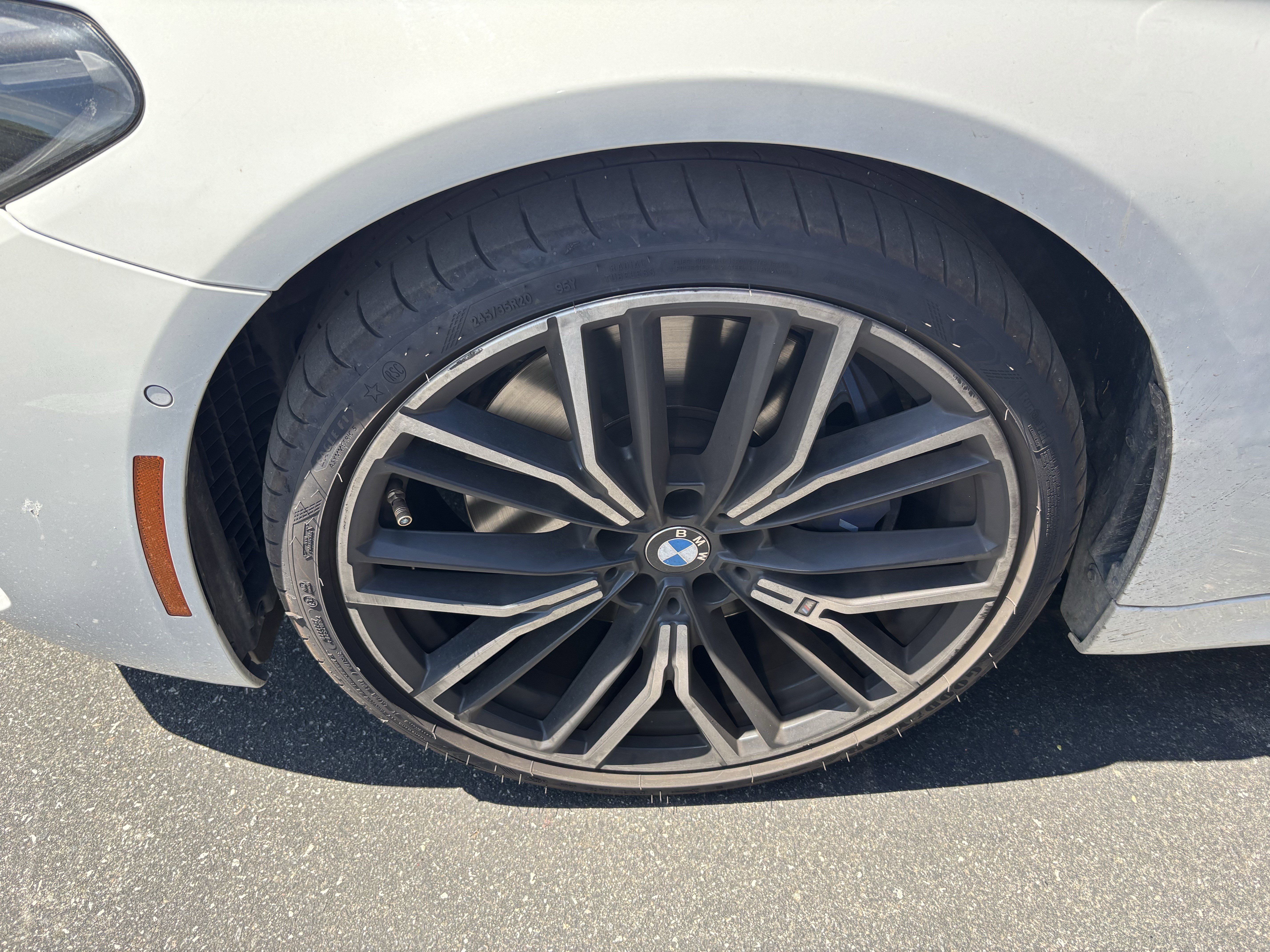 Certified 2023 BMW 540i w/ Executive Package RWD image 32