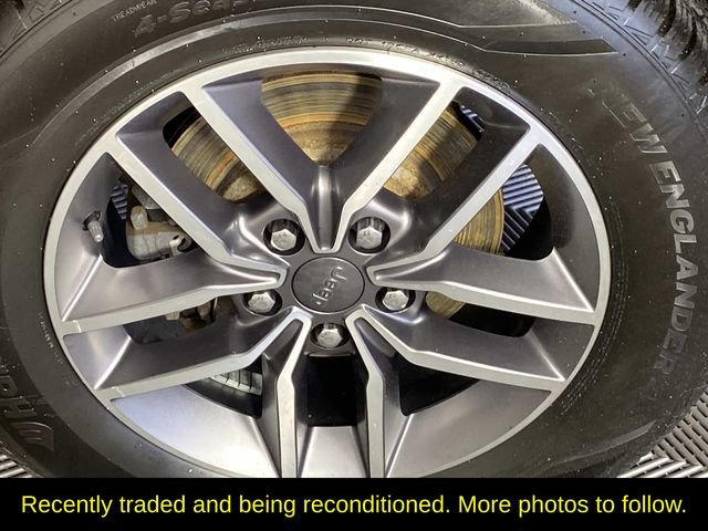 Used 2020 Jeep Grand Cherokee Limited AWD/4WD image 28