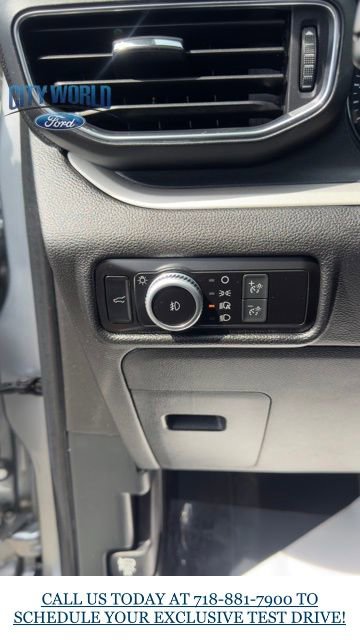 Certified 2022 Ford Explorer XLT w/ Equipment Group 202A AWD/4WD image 8