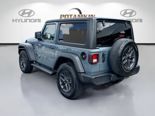 Used 2024 Jeep Wrangler Sport AWD/4WD image 7