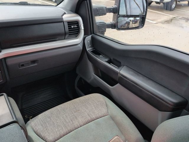 Certified 2024 Ford F450 XLT w/ 360-Degree Camera Package AWD/4WD image 17