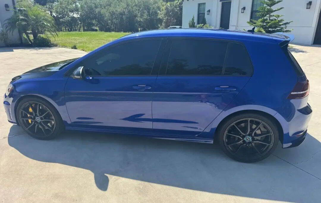 Used 2017 Volkswagen Golf R 4-Door image 5