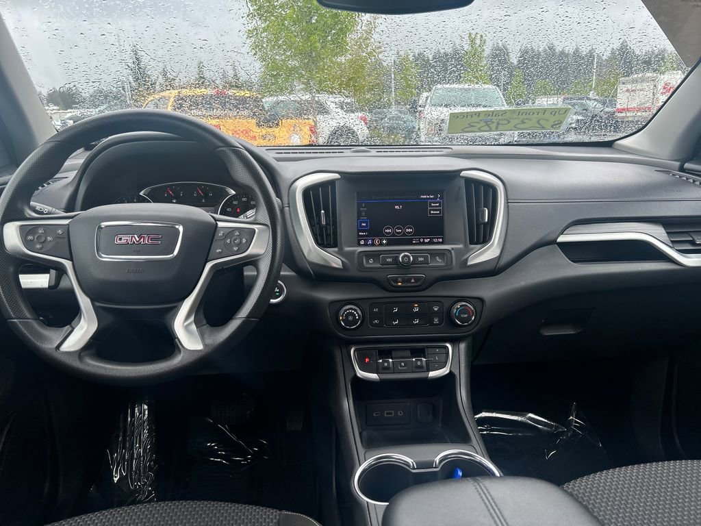 Used 2024 GMC Terrain SLE AWD/4WD image 7