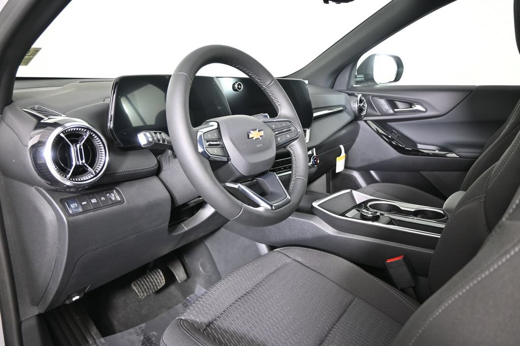 New 2026 Chevrolet Equinox LT w/ Safety and Technology Package AWD/4WD image 22