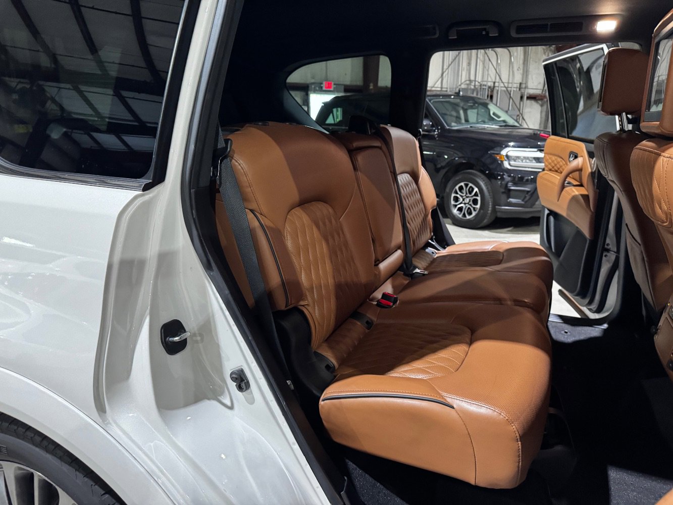 Used 2021 INFINITI QX80 Sensory w/ All-Season Package image 22