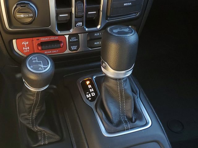 Certified 2025 Jeep Wrangler Unlimited Rubicon w/ Safety Group image 35