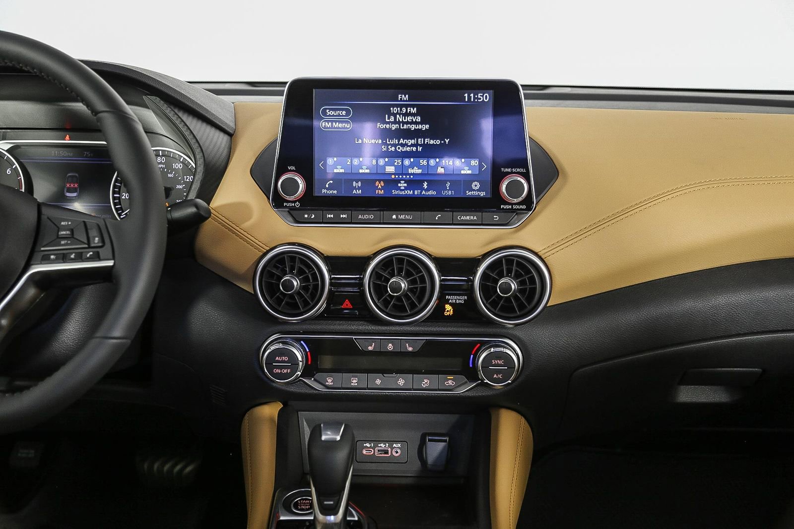 Used 2025 Nissan Sentra SV w/ SV Premium Package image 14