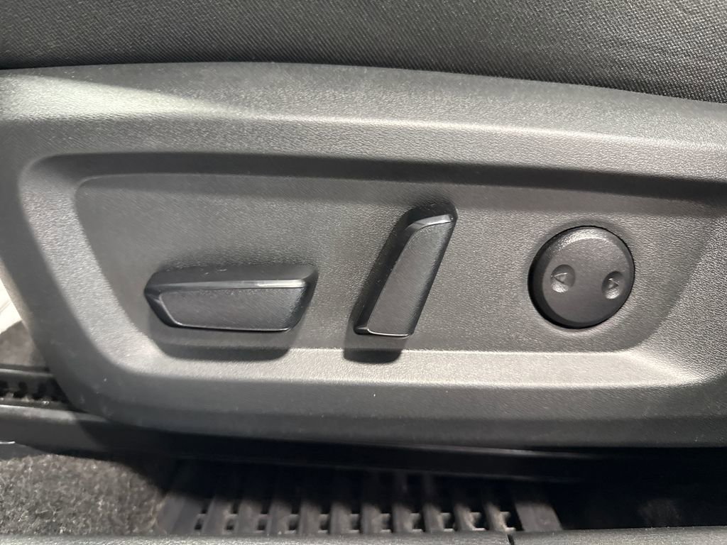 Used 2023 Nissan Rogue SV AWD/4WD image 24