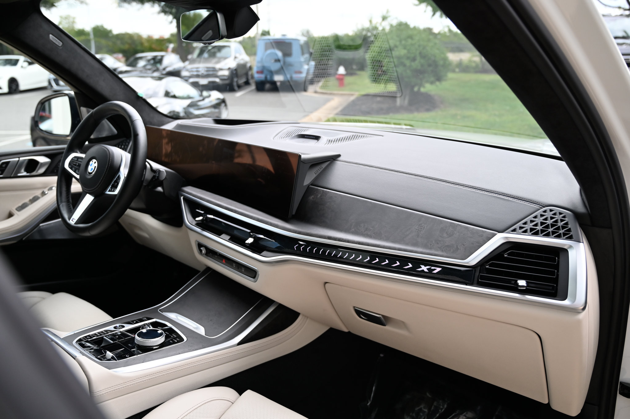 Used 2023 BMW X7 xDrive40i w/ Executive Package AWD/4WD image 59