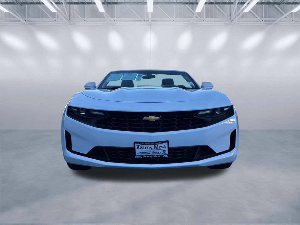 Used 2020 Chevrolet Camaro LT image 2