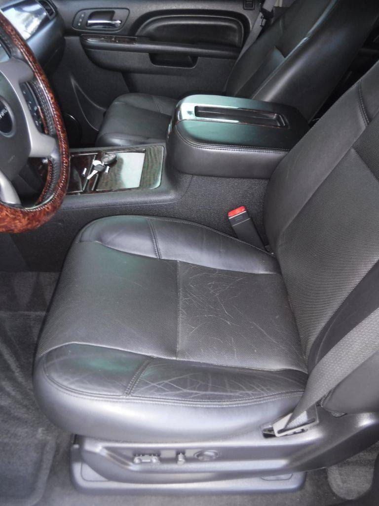 Used 2012 GMC Yukon XL Denali AWD/4WD image 26