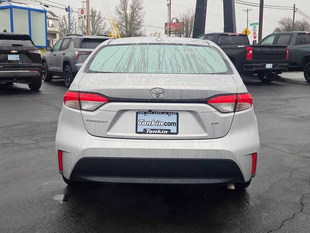 Used 2025 Toyota Corolla LE image 5