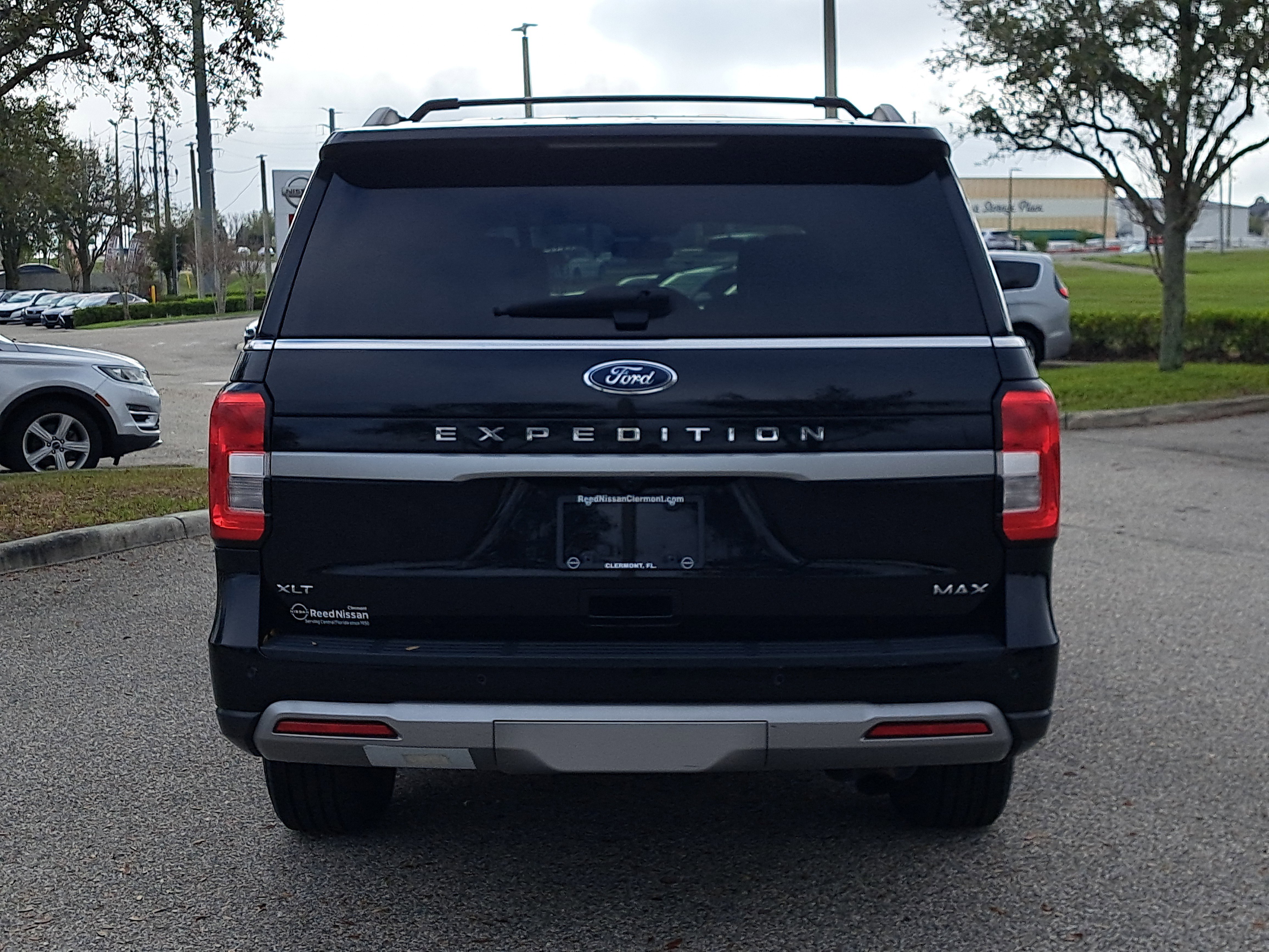 Used 2024 Ford Expedition Max XLT AWD/4WD image 6