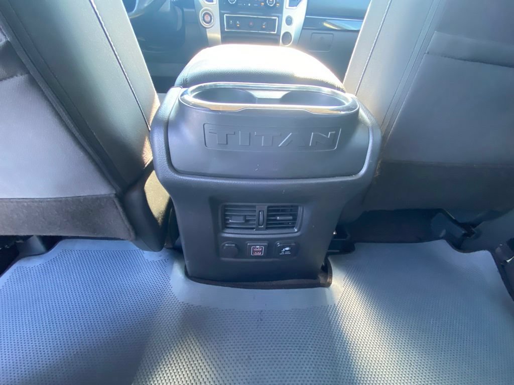 Used 2021 Nissan Titan SV w/ SV Convenience Package RWD image 25