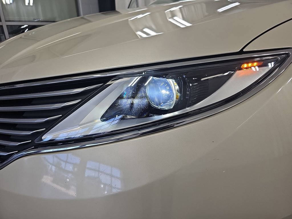 Used 2016 Lincoln MKZ w/ Equipment Group 200A Select FWD image 35