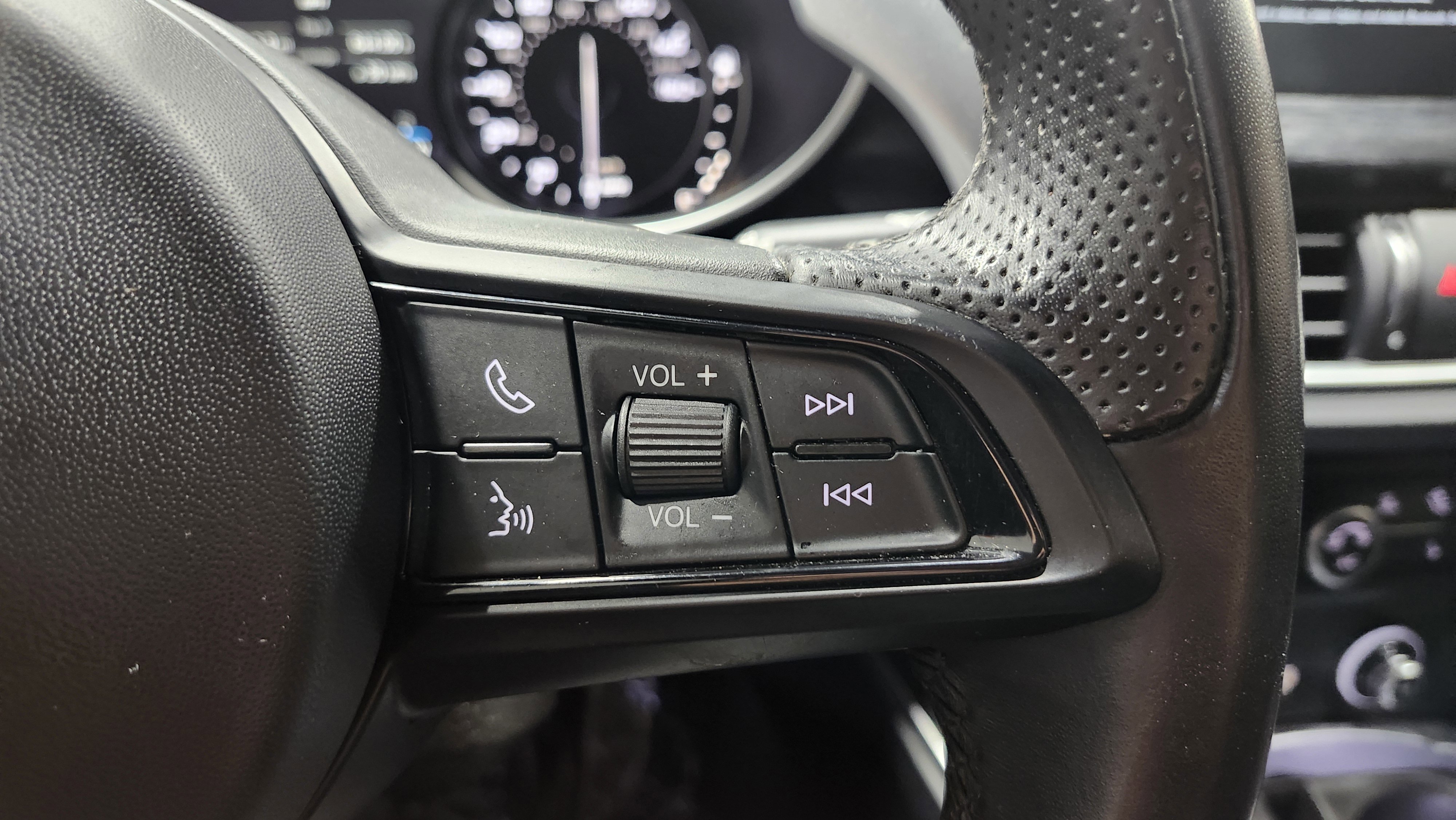 Used 2022 Alfa Romeo Stelvio Sprint image 33