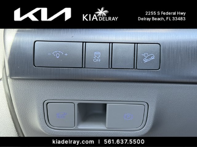 Used 2024 Hyundai Kona Limited FWD image 29