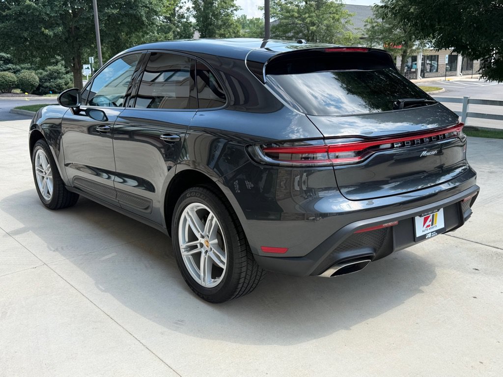Used 2023 Porsche Macan AWD/4WD image 7