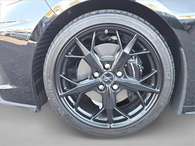 Used 2024 Chevrolet Corvette Stingray Coupe w/ 1LT image 21