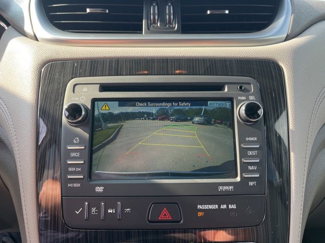 Used 2016 Chevrolet Traverse LT image 23