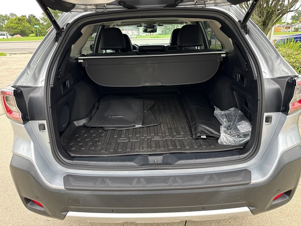 Used 2024 Subaru Outback Touring XT AWD/4WD image 22