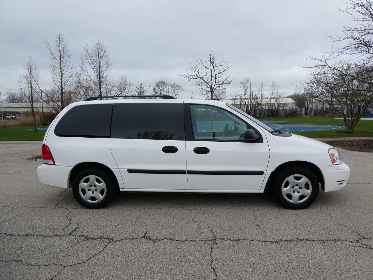 Used 2006 Ford Freestar SE image 4