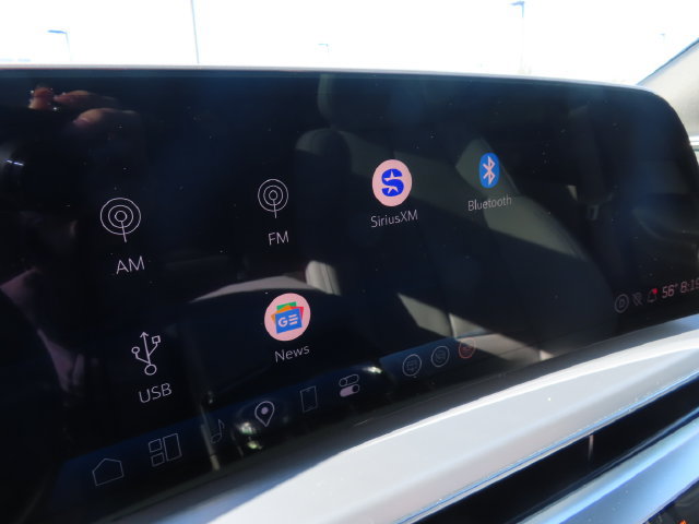 Used 2025 Cadillac Lyriq Luxury RWD image 22
