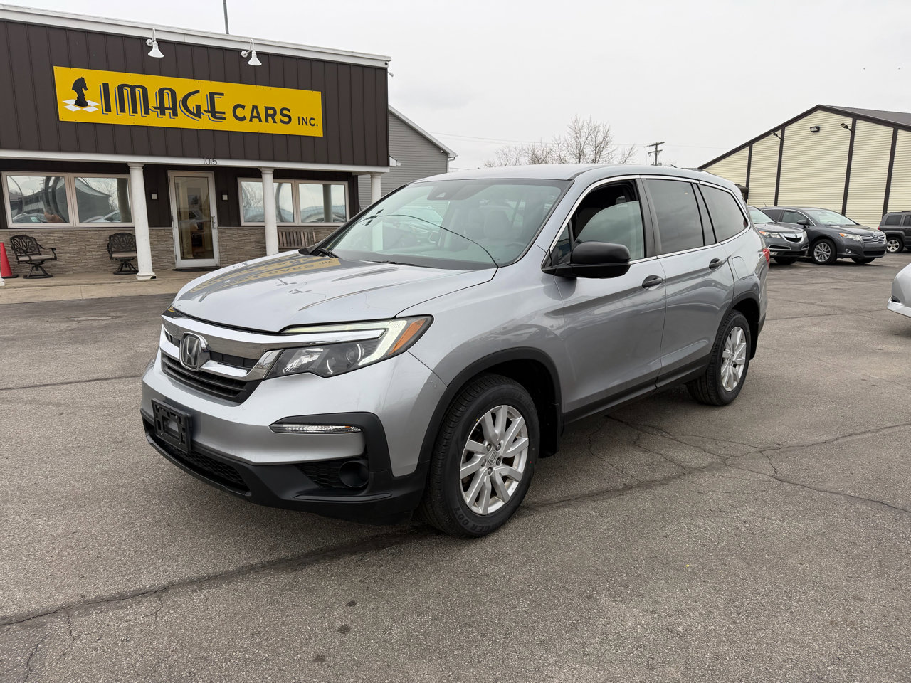 Used 2019 Honda Pilot LX image 2