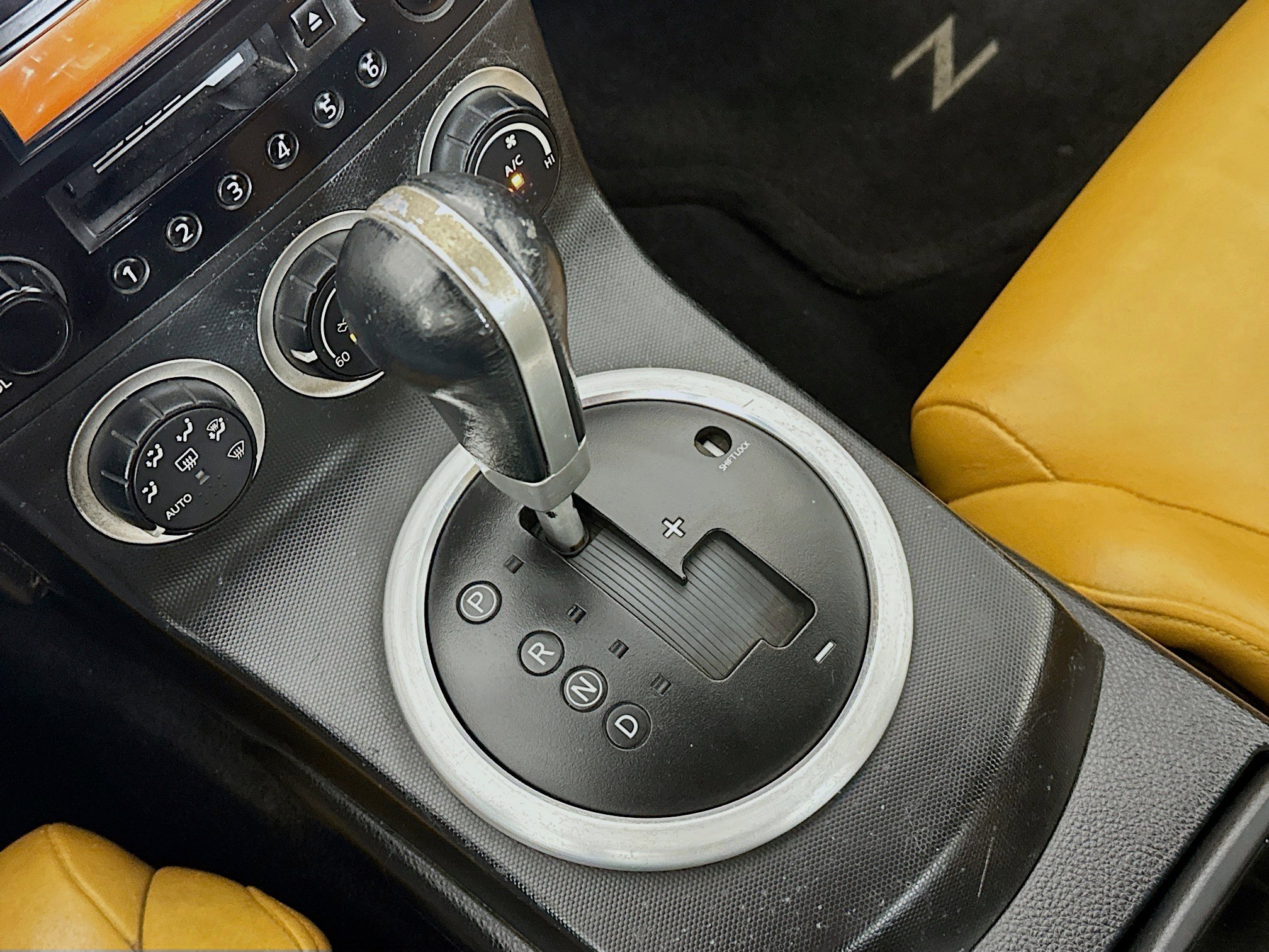 Used 2005 Nissan 350Z Touring image 23