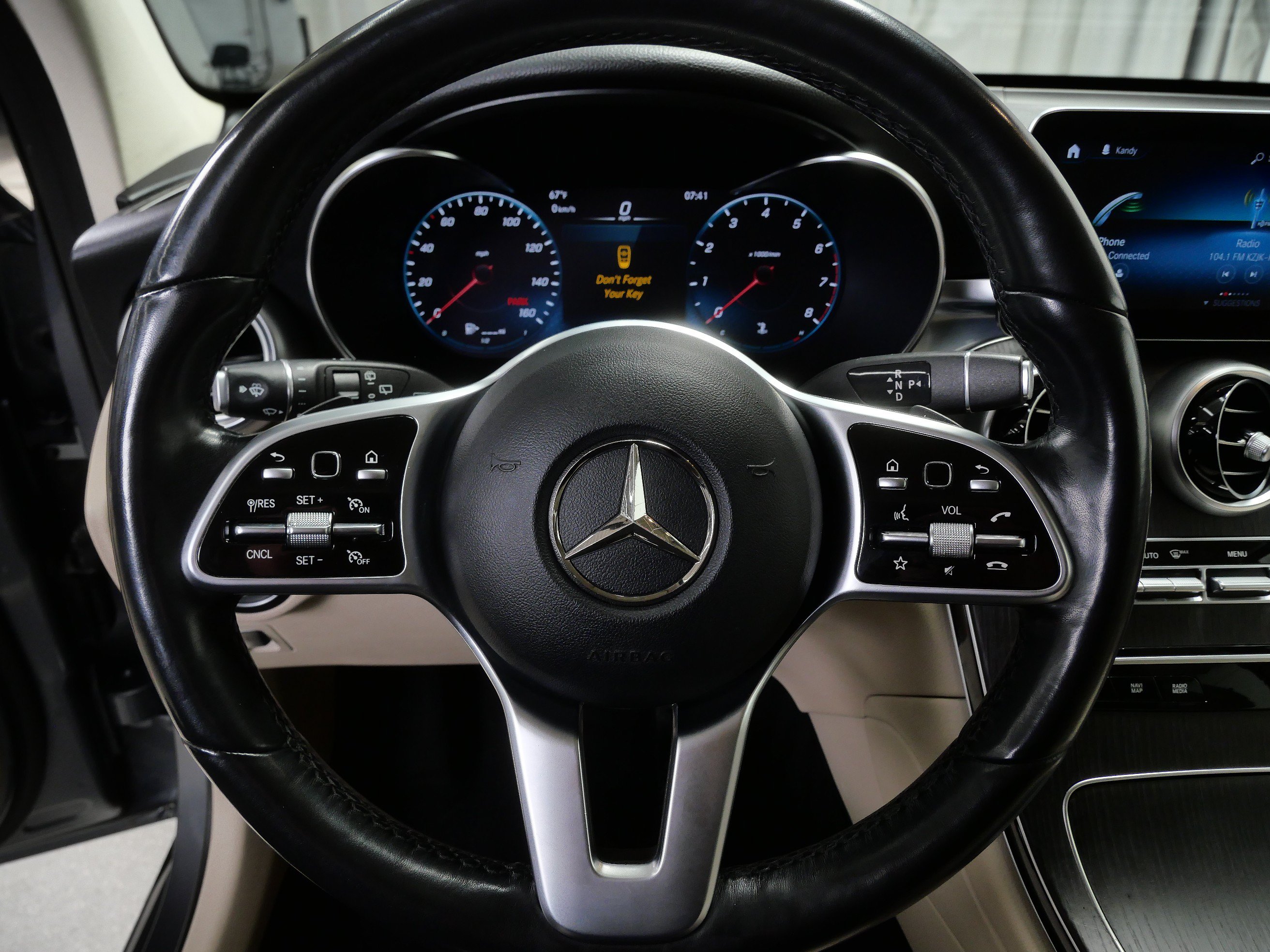 Used 2022 Mercedes-Benz GLC 300 4MATIC image 23