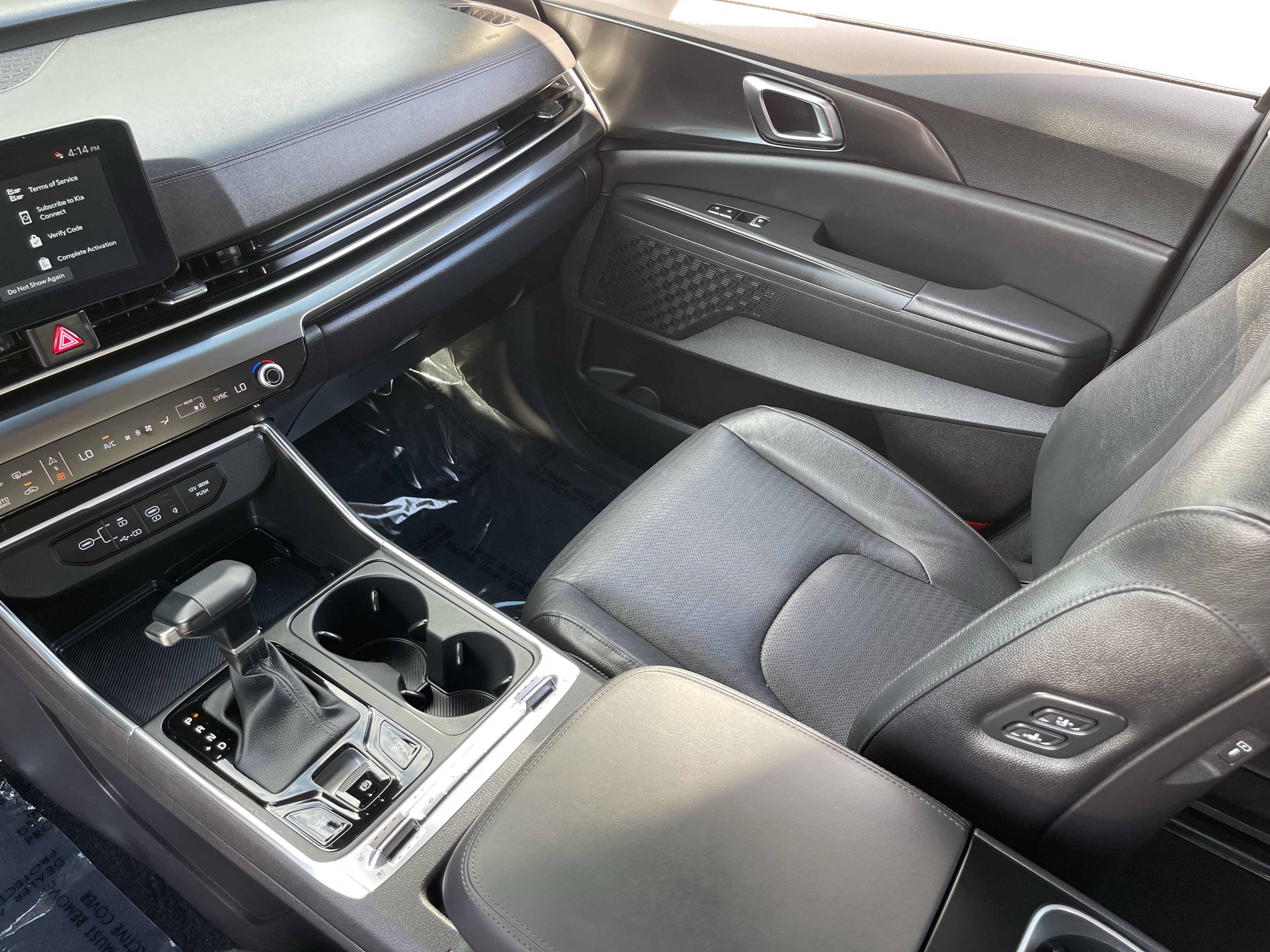 Certified 2025 Kia Carnival SX Prestige FWD image 16