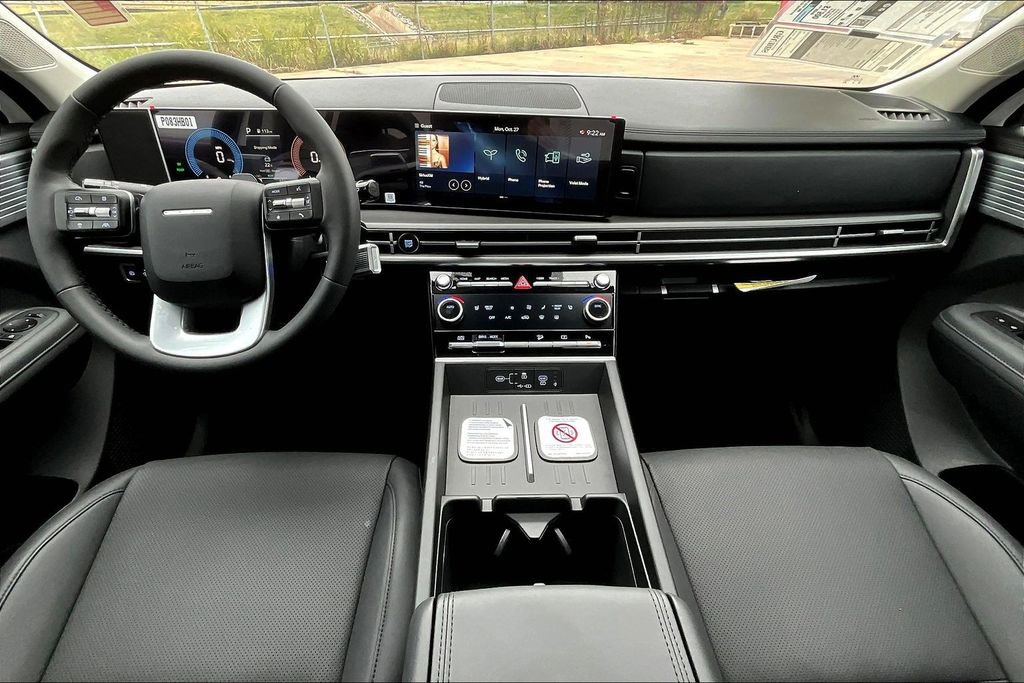 Used 2026 Hyundai Santa Fe SEL image 9