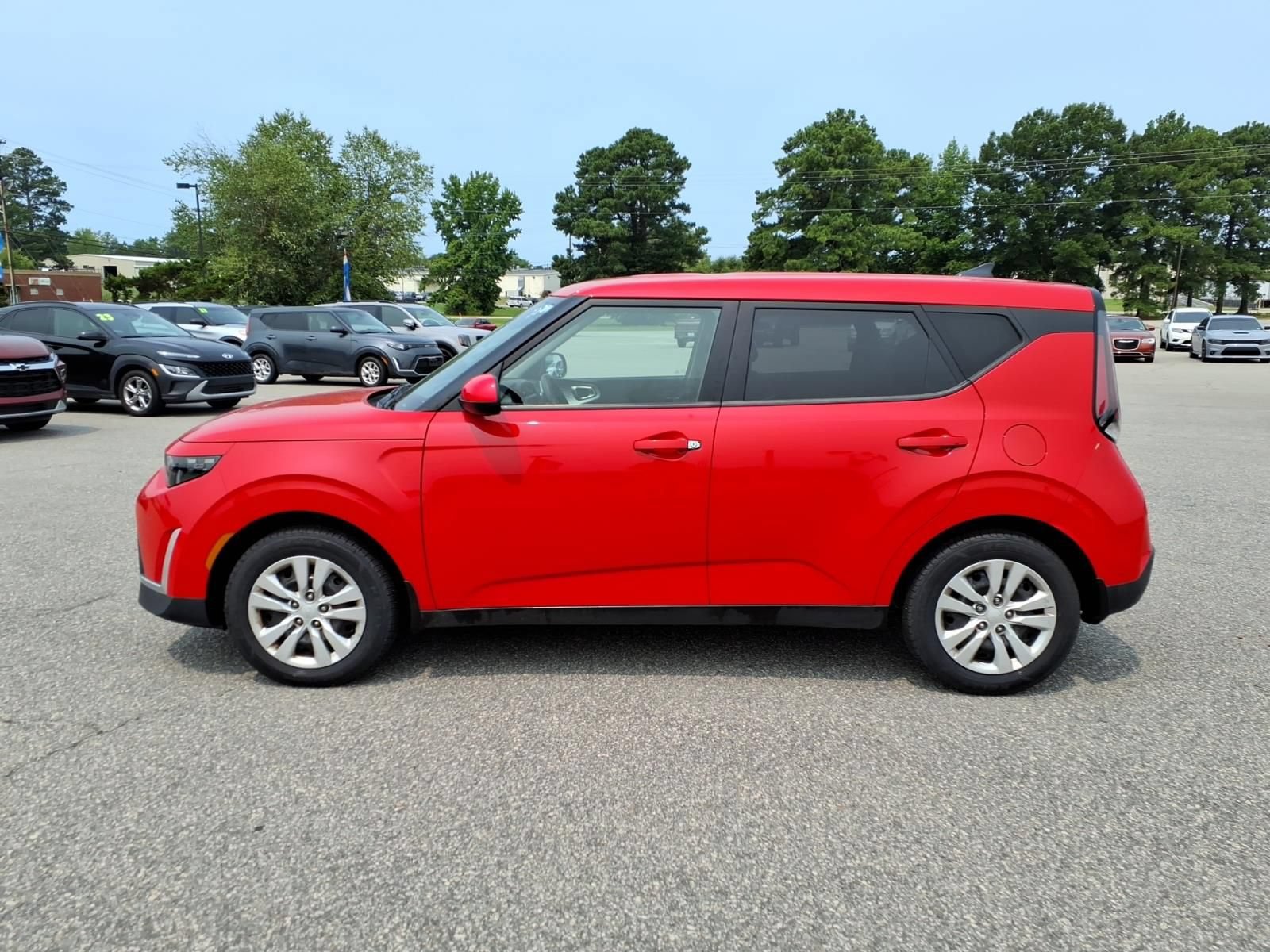 Used 2023 Kia Soul LX FWD video 2