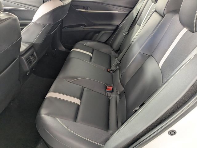 Used 2025 Toyota Camry SE image 25