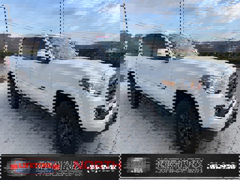 Used 2023 Toyota Tacoma SR image 30