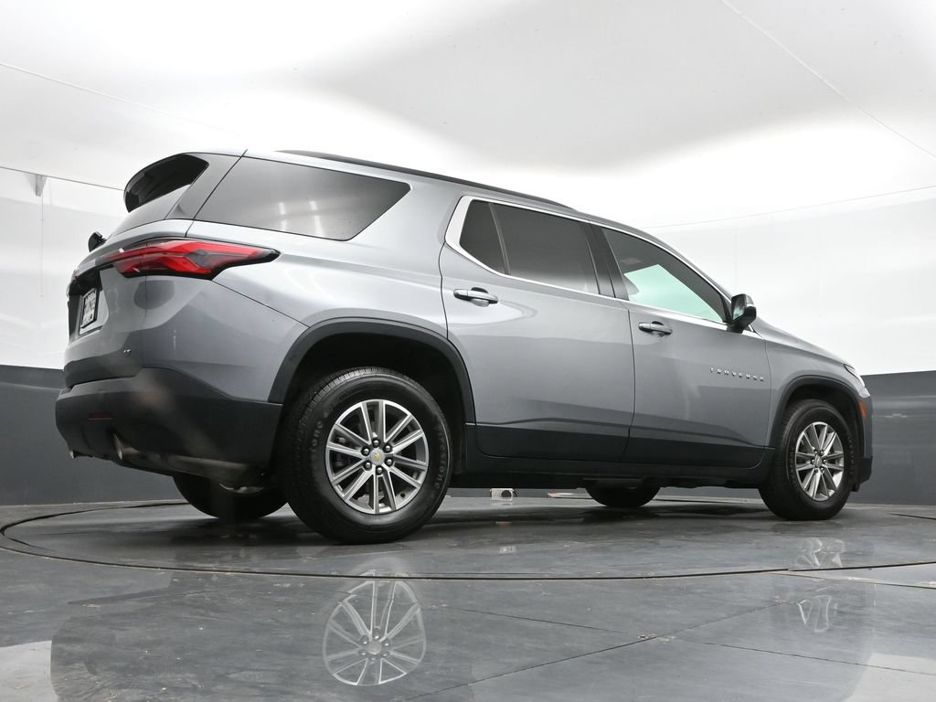 Used 2023 Chevrolet Traverse LT w/ LPO, Cargo Package AWD/4WD image 43