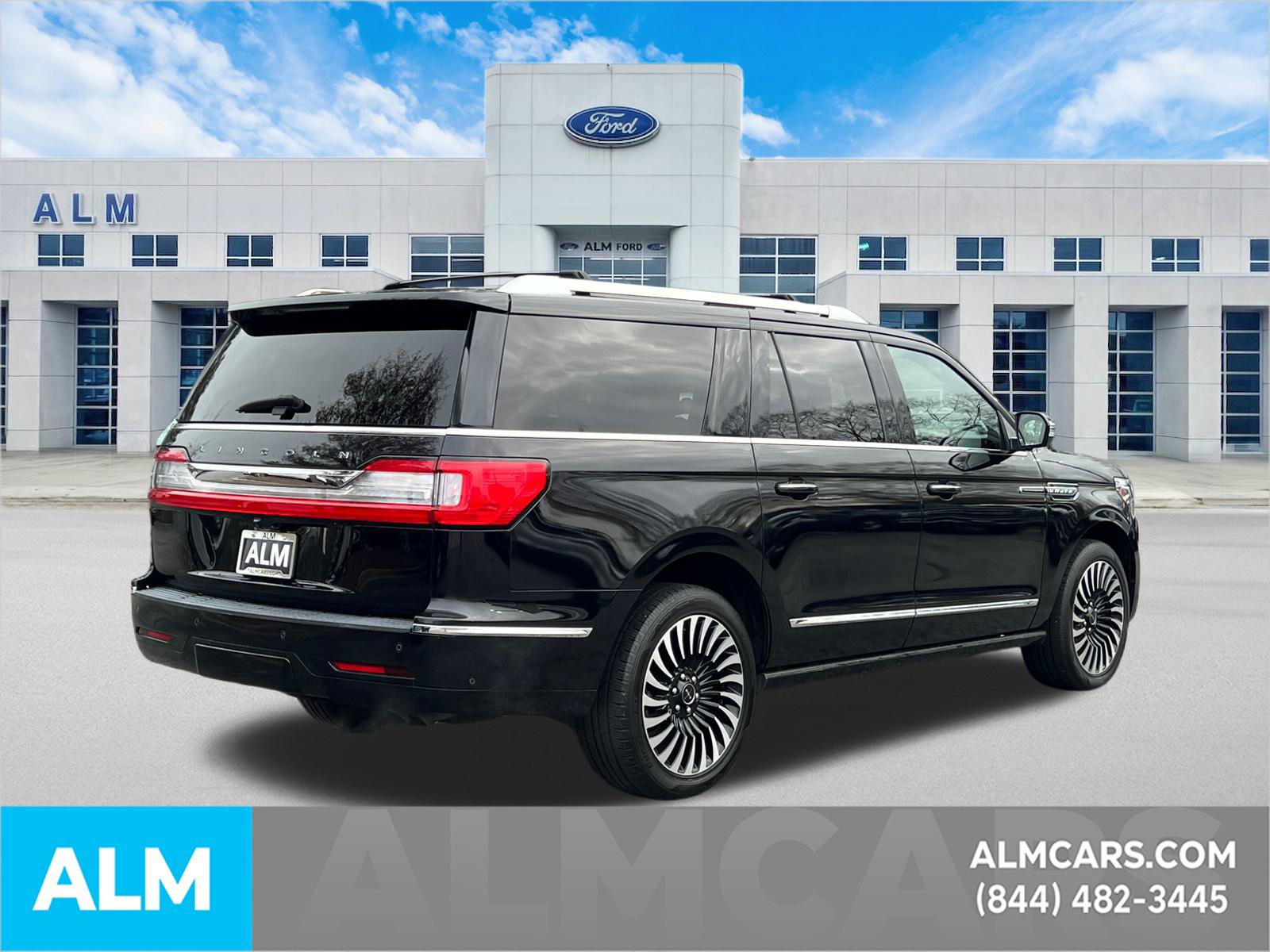 Used 2021 Lincoln Navigator L Black Label w/ Cargo Convenience Package AWD/4WD image 5