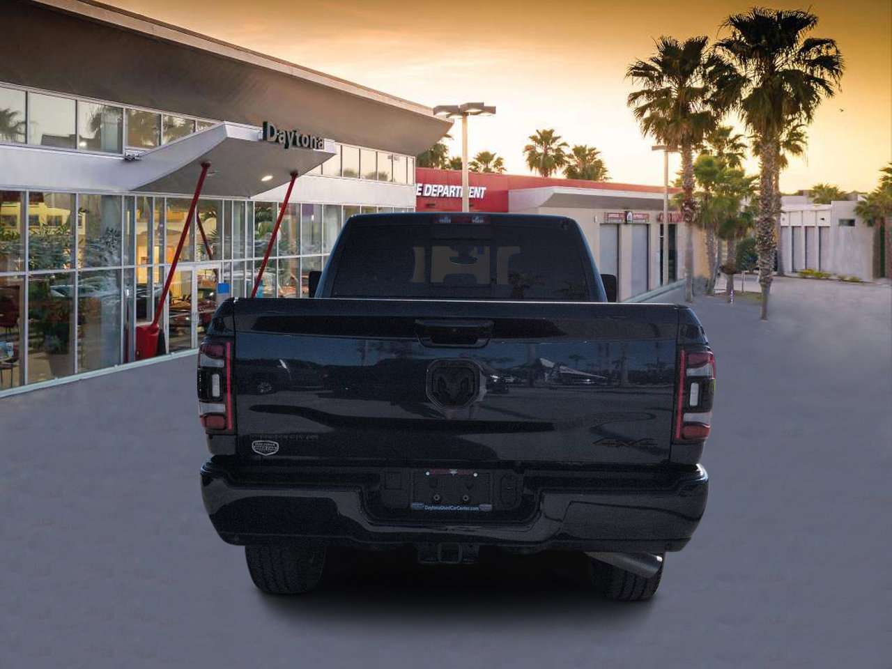 Certified 2024 RAM 2500 Big Horn w/ Night Edition AWD/4WD image 4