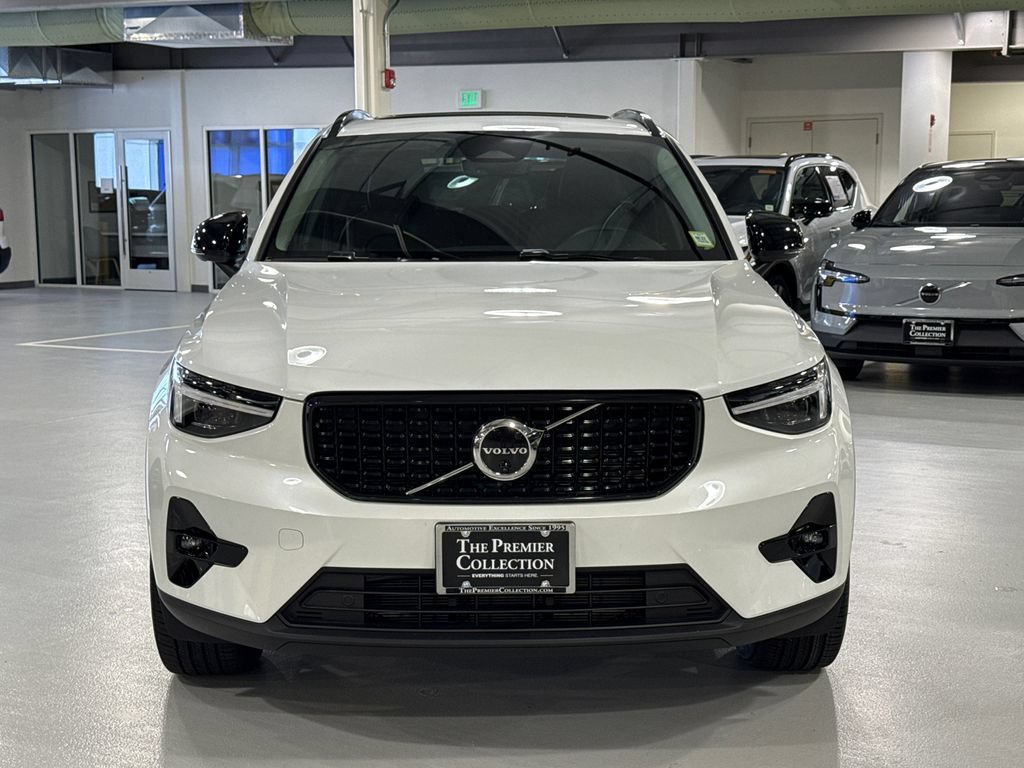 Used 2026 Volvo XC40 B5 Plus w/ Protection Package Premier AWD/4WD image 6