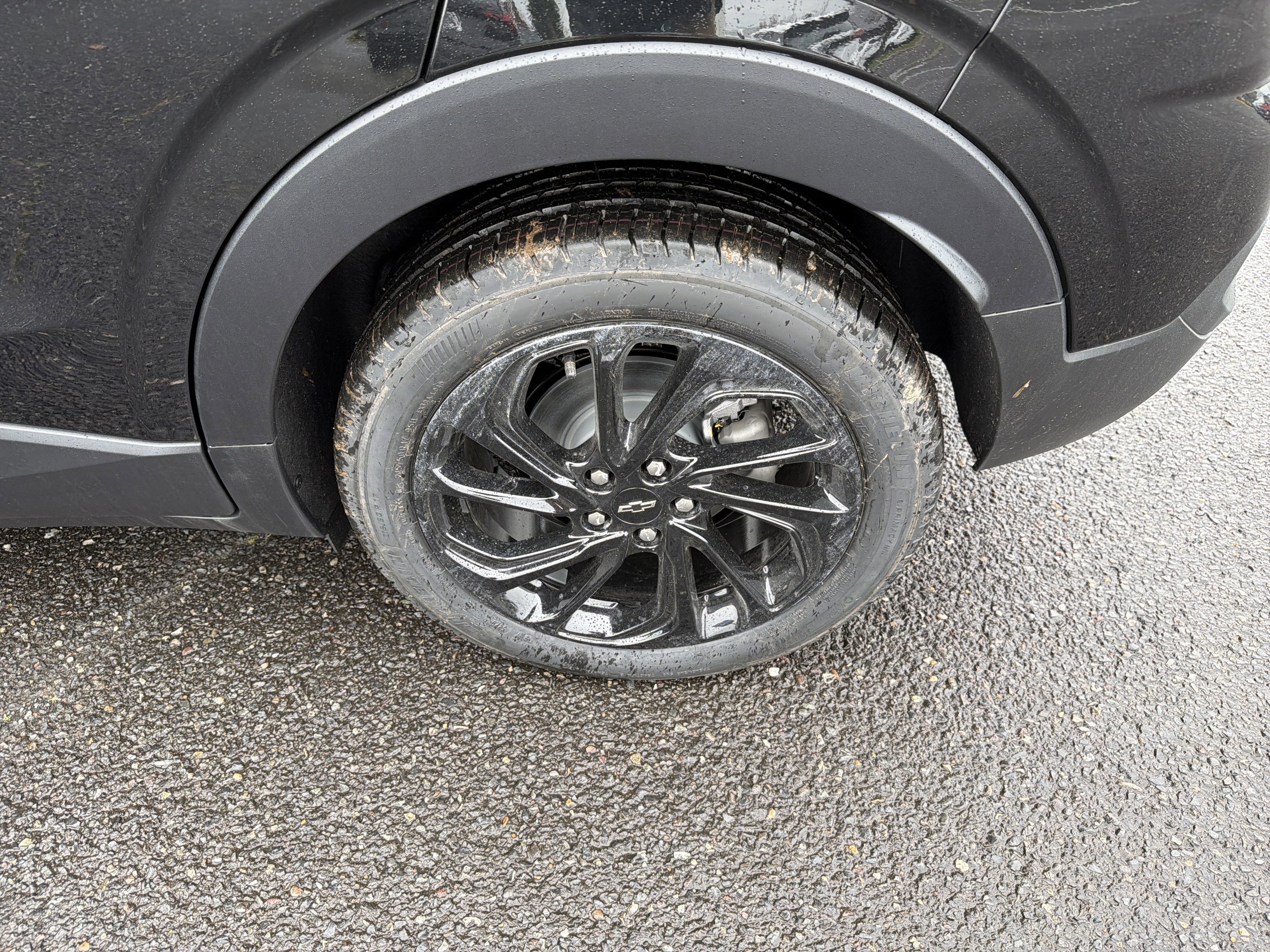 New 2027 Chevrolet Bolt RS w/ Technology Package FWD image 25