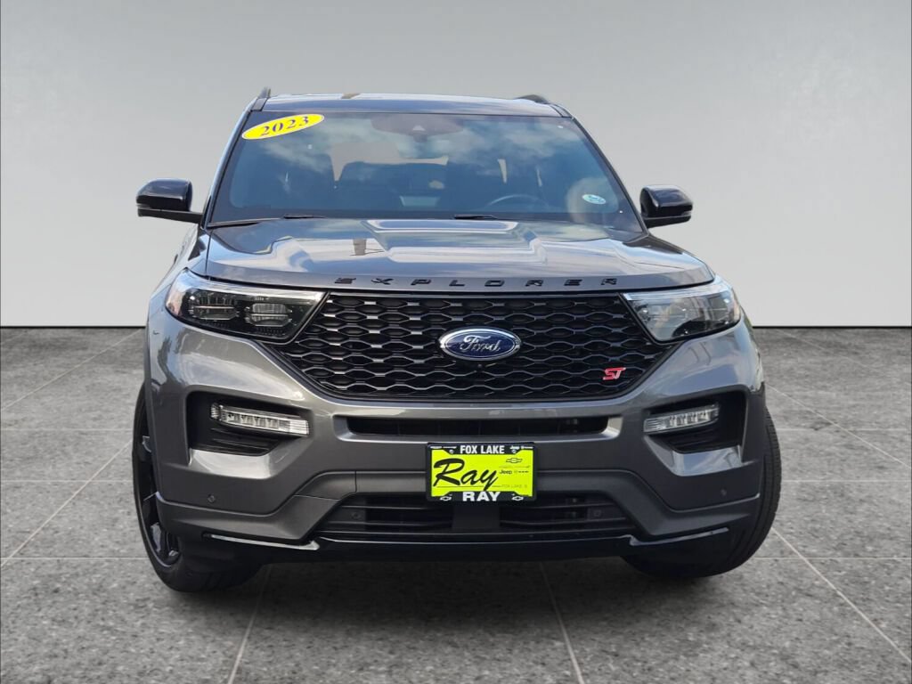 Used 2023 Ford Explorer ST w/ Equipment Group 401A AWD/4WD image 2